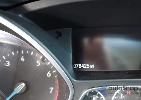 2017 Ford Focus Sel z USA, uszkodzony, nr VIN 1FADP3M21HL263298